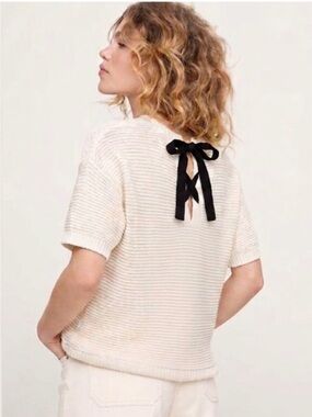 EUC GAP Short-Sleeve Lace-Up Sweater